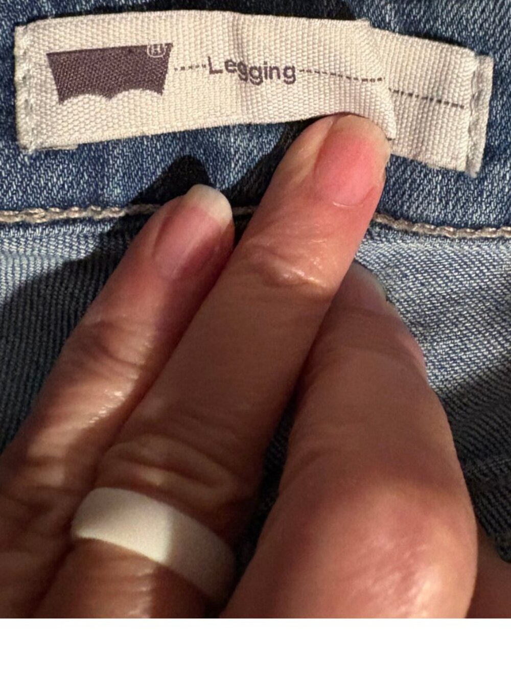 Levi’s 29x30 Legging Jeans Women Skinny Stretch Light Wash Denim Faded Casual - Picture 6 of 8